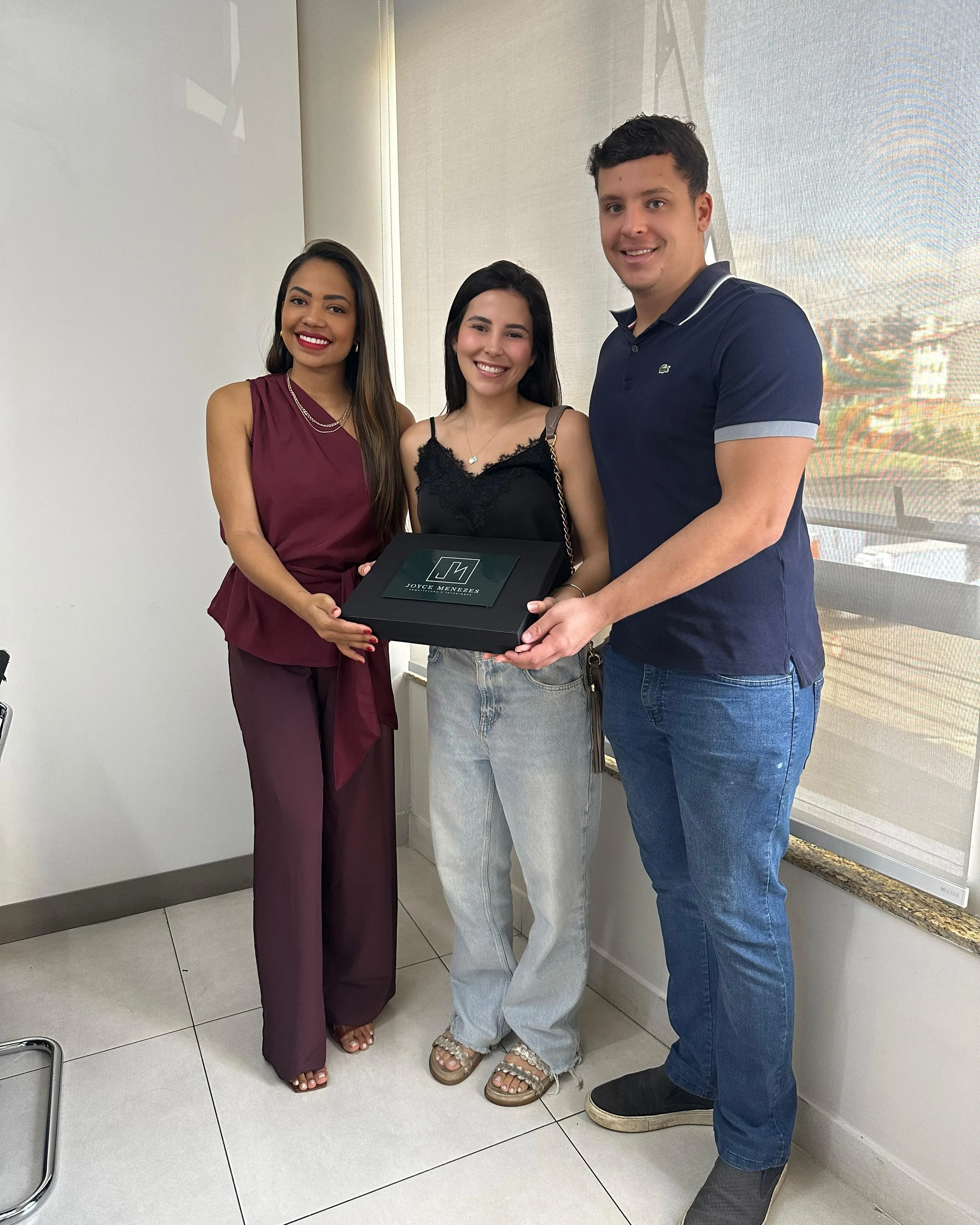 Entrega 3: Joyce Menezes com clientes